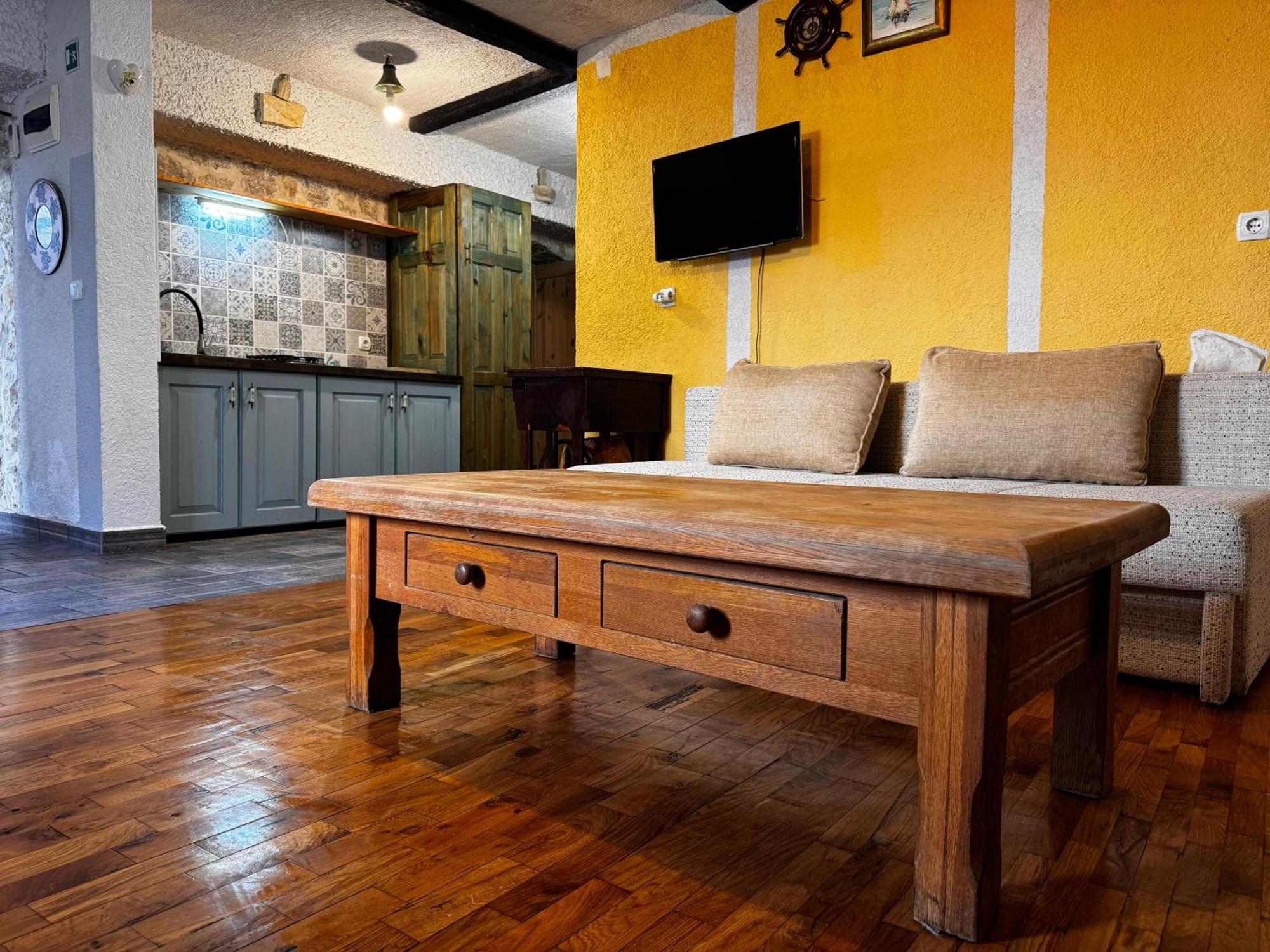 Apartment Voltera Parking Space Near The House Betina (Sibenik-Knin)
