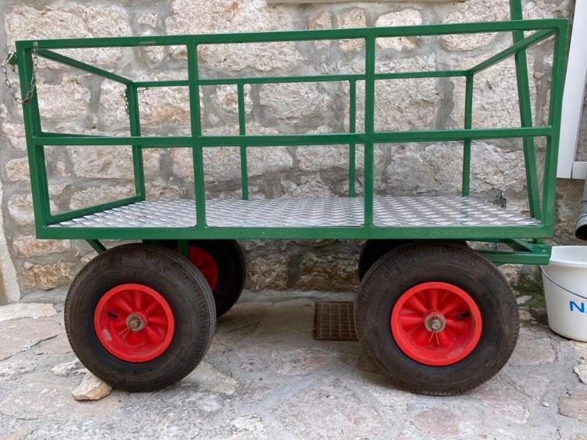 Voltera Parking Space Near The House Betina (Sibenik-Knin)