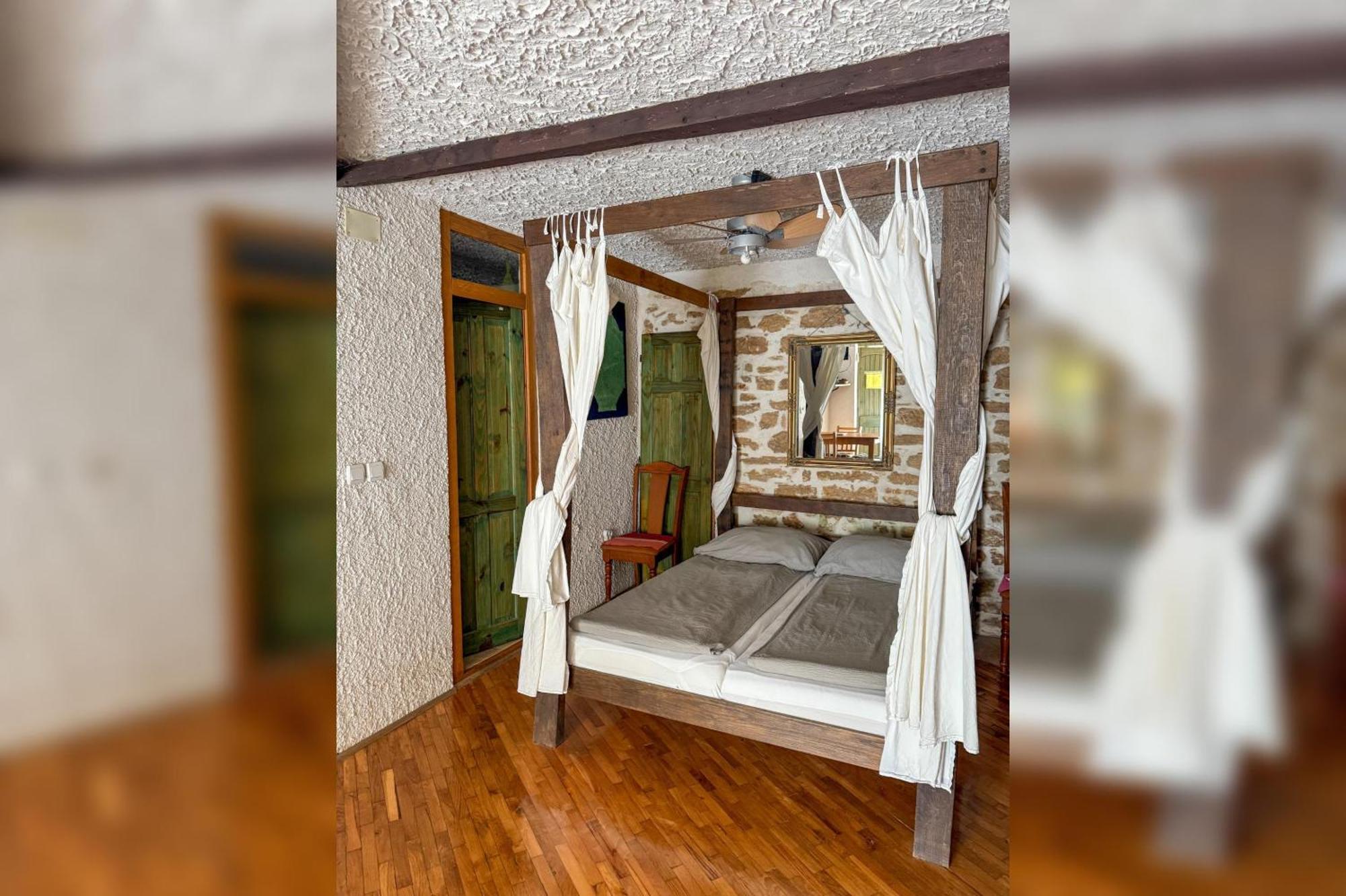 Voltera In Old Town, With Parking Nearby Apartment *