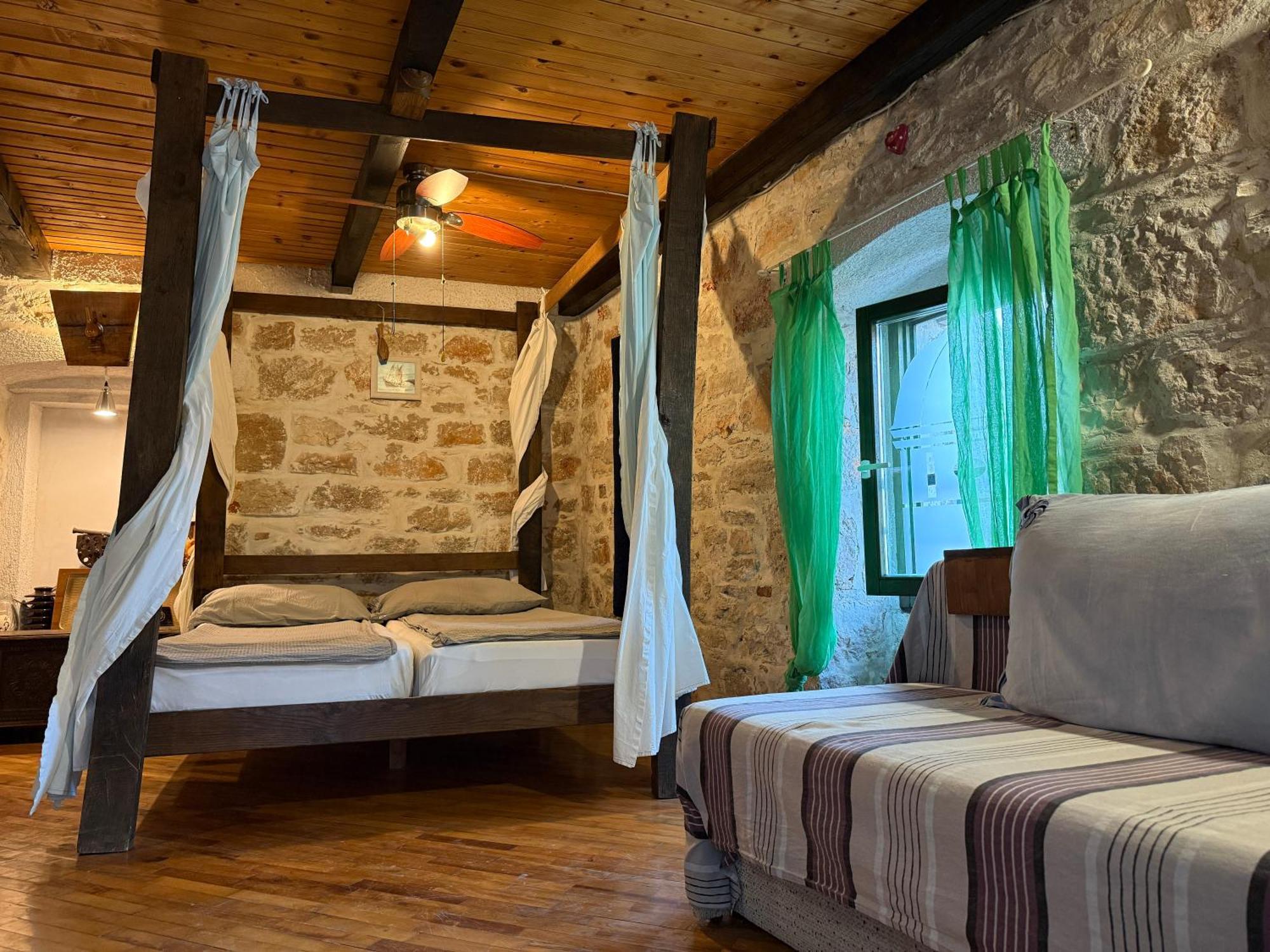 Apartment Voltera In Old Town, With Parking Nearby Betina (Sibenik-Knin)