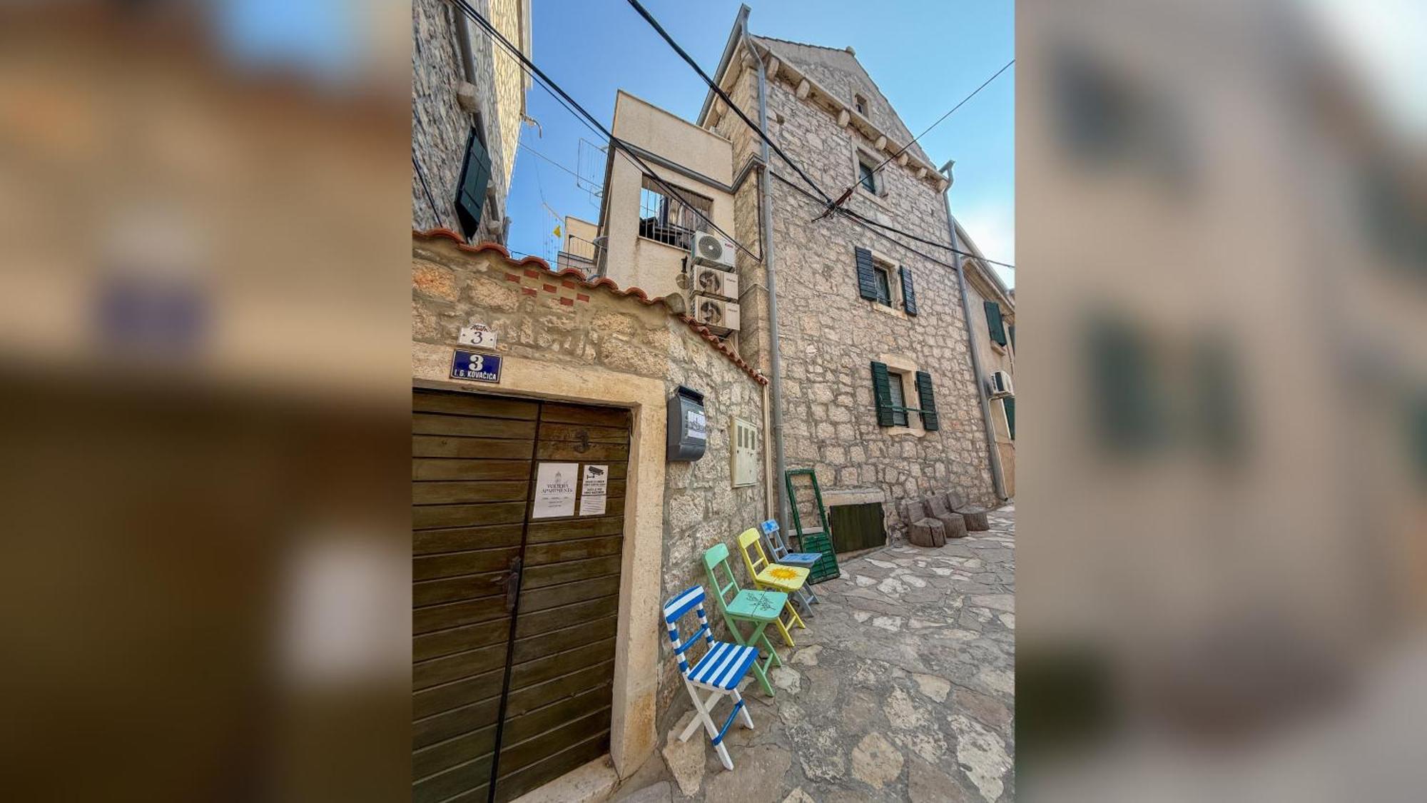 Apartment Voltera In Old Town, With Parking Nearby *